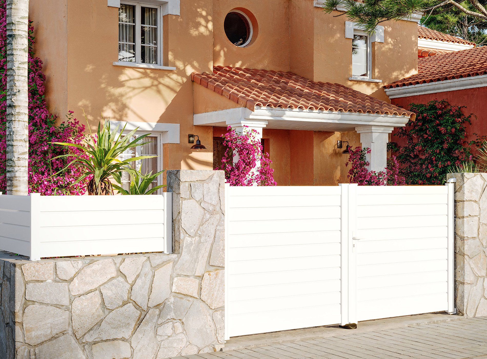Klos Up portail battant ZEF Blanc 9016